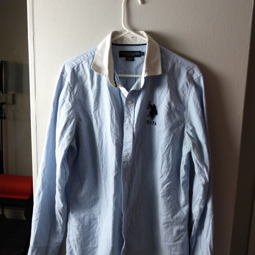 US Polo Dress Shirt. Mens. Size M. Lightly worn.